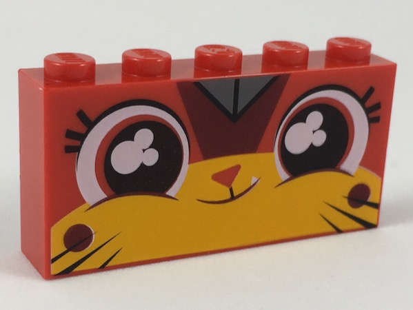 Lego (N) ~ Brick 1 x 5 x 2 with Smiling Ultrakatty Pattern ~ [Red]