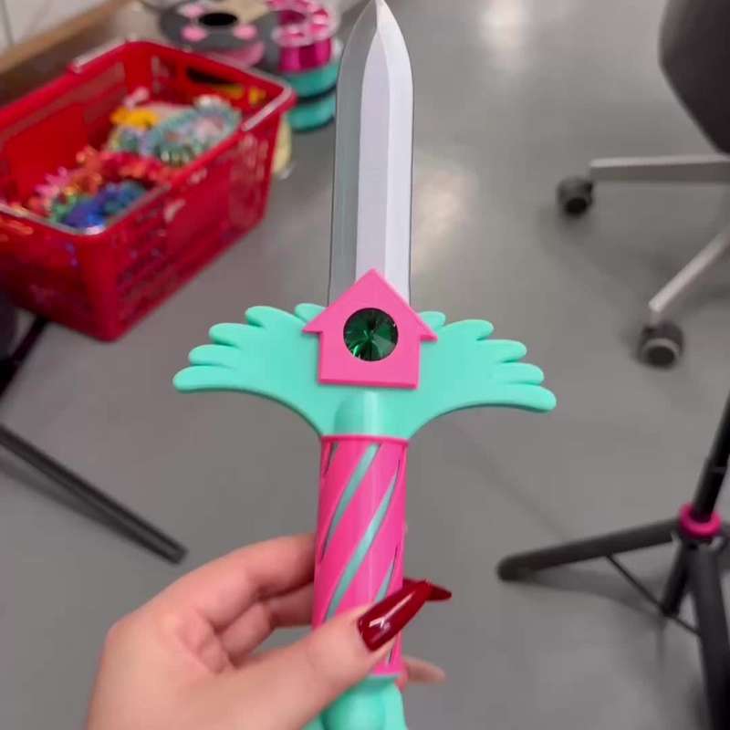 Toy Weapons Items Knife  Add  Key  Add  Long Box Stone