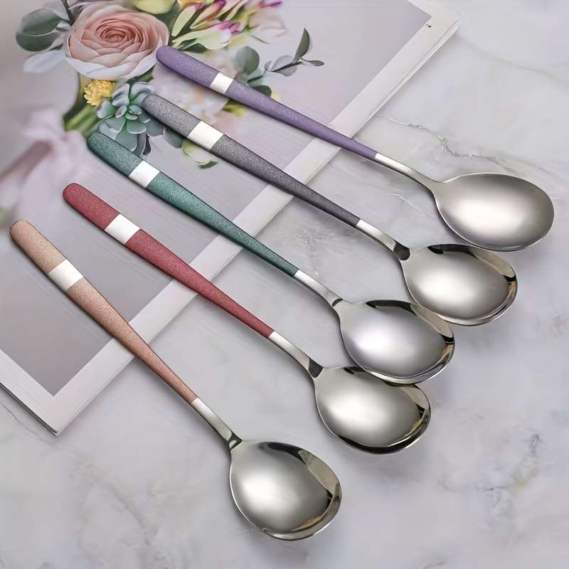 5pcs Stainless Steel Spoon Set Rustproof Long Handle Suitable for Family Gatherings and Rest