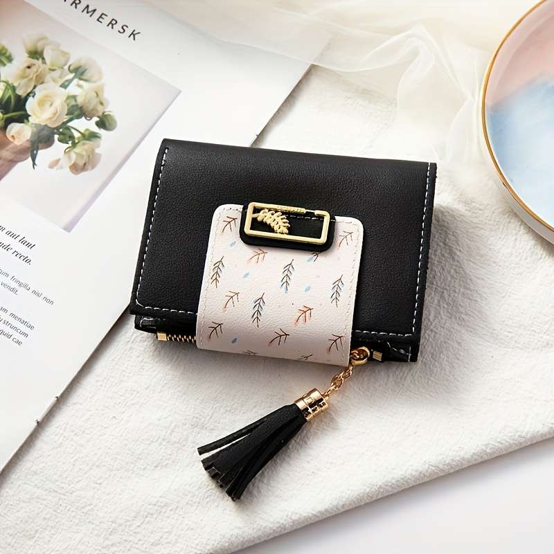 1pc A Stylish And Cute Minimalist Wallet for Women Perfect for a Japanese Girl Aesthetic Compact