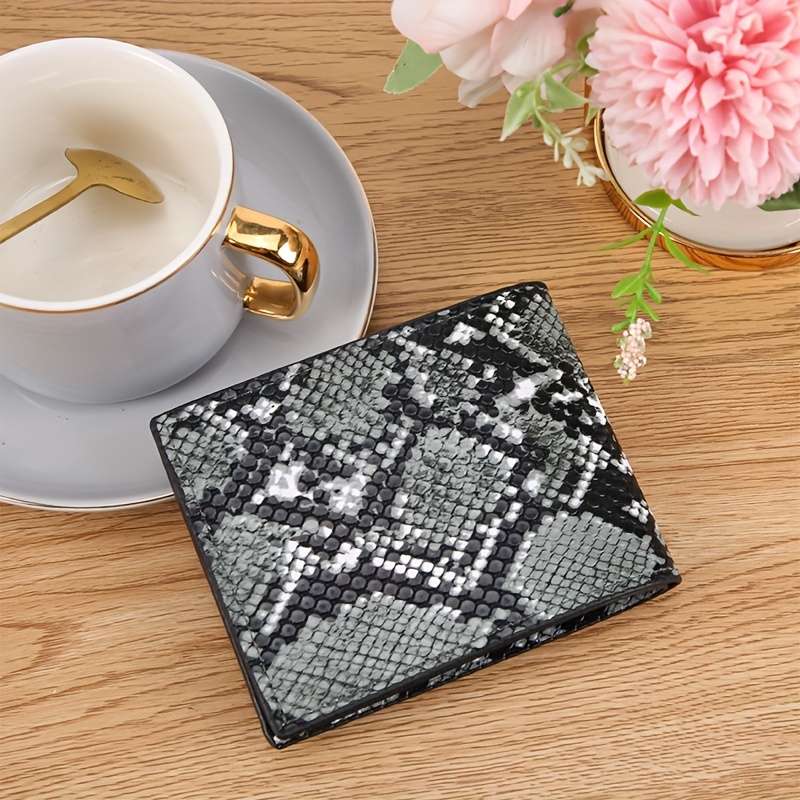 1pc European Vintage Style Short Men's Wallet with Animal Print PVC Material Multiple Card Slots