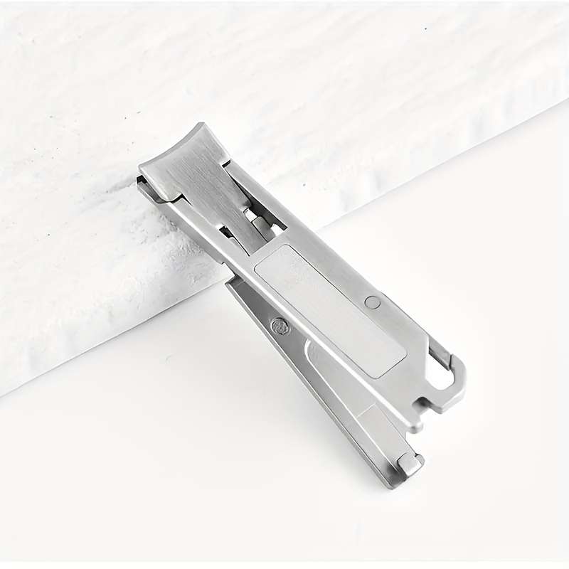 1pc Ultra-Thin Stainless Steel Nail Clippers with Keychain Portable Nail Clippers Modern Styl