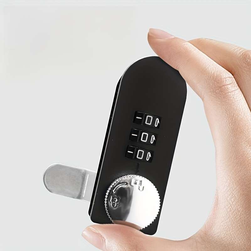 Lock Color Black
