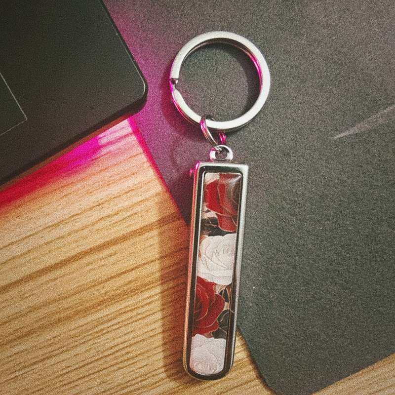 1pc Creative Multi-Functional Folding Nail Clippers Rose Theme Nail Clippers Couple Nail Scis
