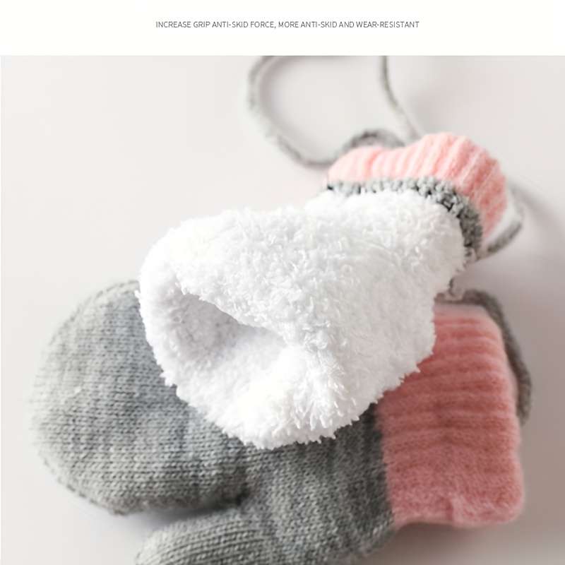 Winter Gloves Color Light Grey Size 0 To 3Y