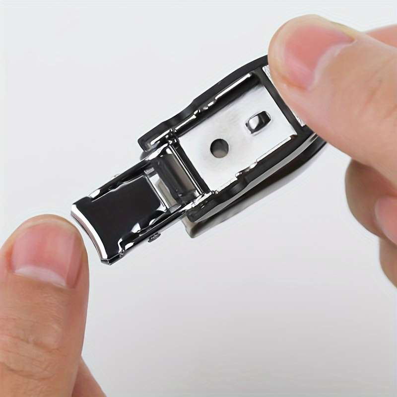 1pc Travel Nail Clipper Keychain Portable Thick Nail Special Nail Clipper with Nail File Mini F