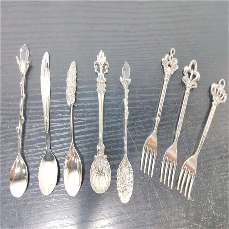 6pcs set of retro royal style dessert tableware stainless steel with Golden carvings small sp