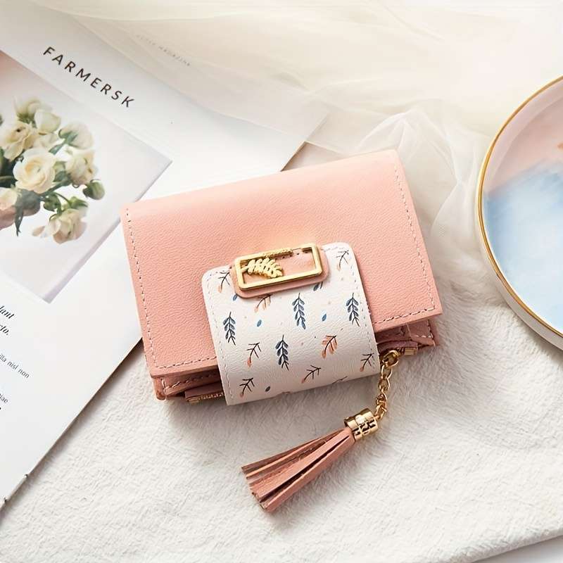 1pc One stylish and cute minimalist wallet exquisitely designed for easy carrying equipped with t