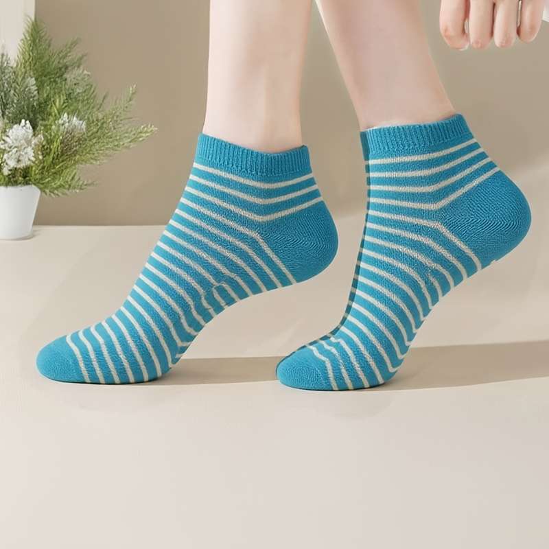 10 Pairs Random Colors One Size High Elastic Socks