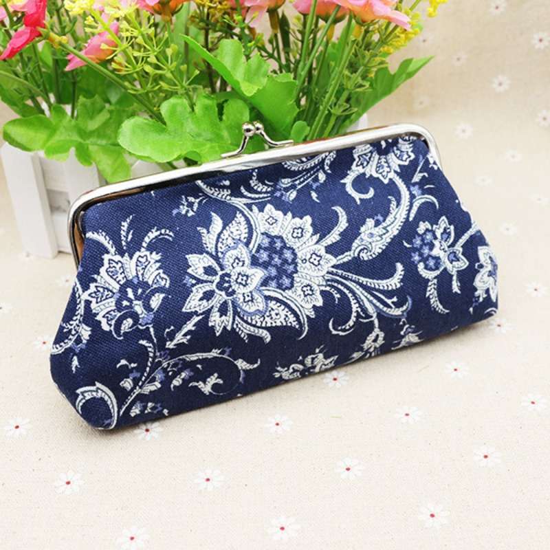 1pc Elegant Blue and White Porcelain-Inspired Canvas Coin Purse Ethnic Floral Design Compact 5-I