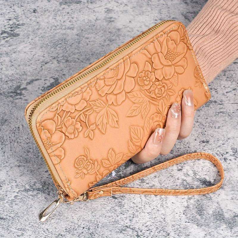 1pc Women'S Long Wallet 2024 New Korean Fashion Style Faux Leather with Wristlet Tribal Embossed