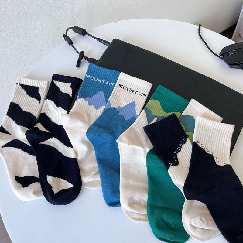 3 Pairs Random Colors One Size High Elastic Socks