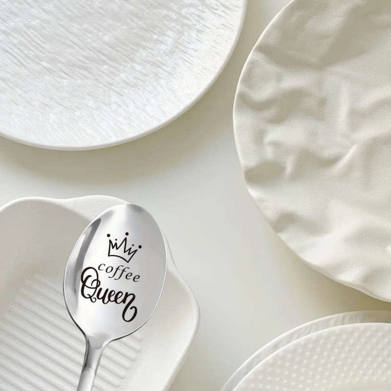 1pc 2.54 cmCoffee Queen  Engraved Stainless Steel Spoon with Crown Design Ideal Gift for Mom