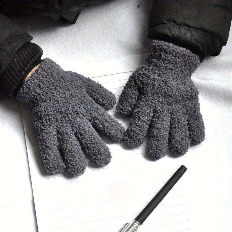 Winter Gloves Color Red