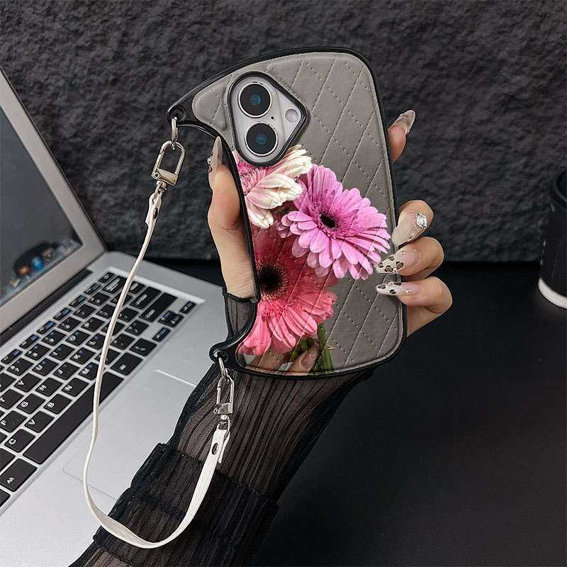 1Pc Mixed Color For iPhone 14 Pro Max African Daisy Pattern Phone Case