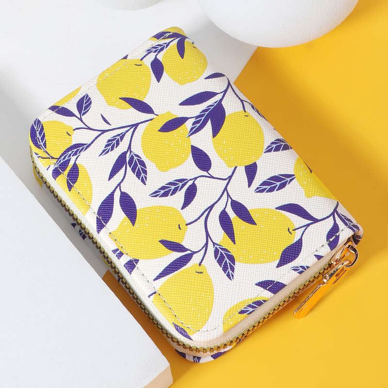 1pc Stylish And Durable Credit Card Holder Convenient to Carry Features Multiple Compartments for