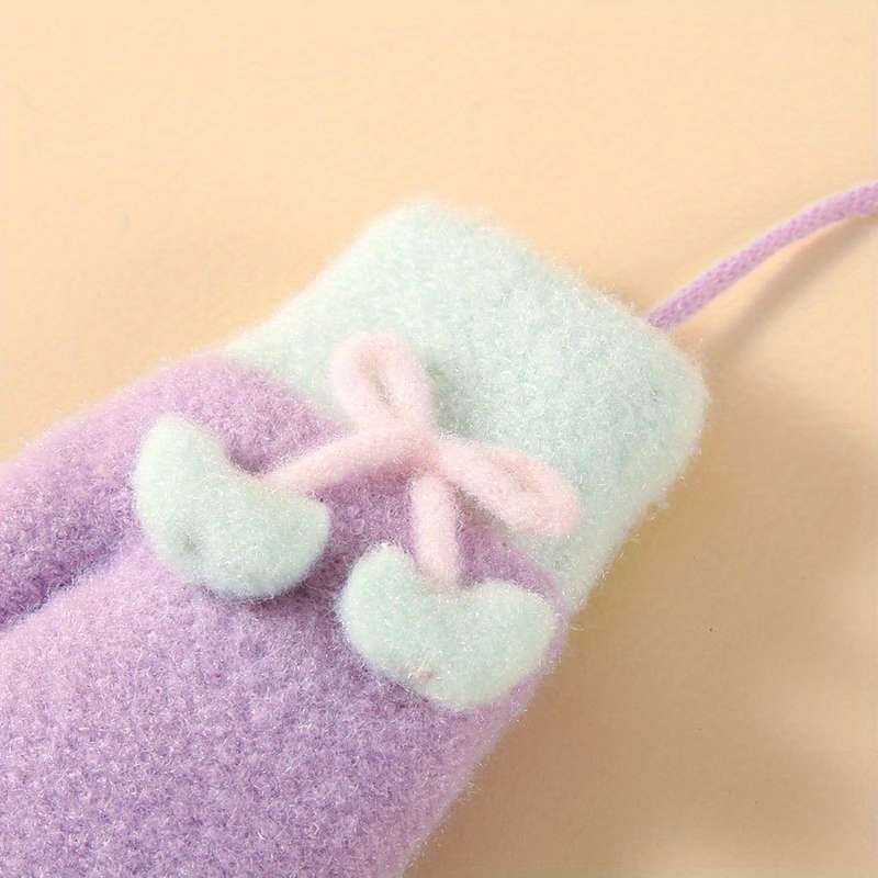 Winter Gloves Color Purple Size 1 To 3Y