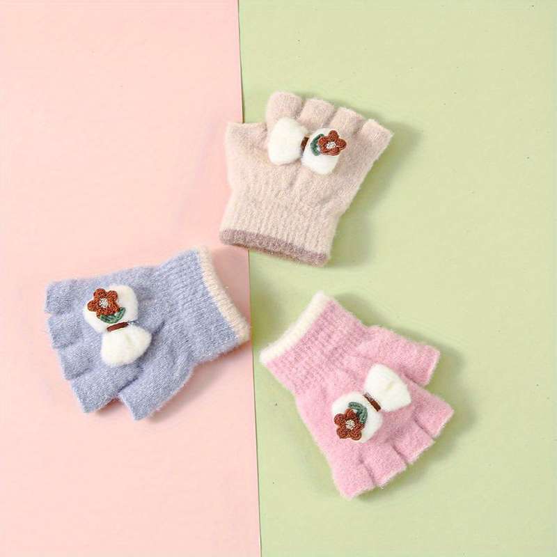 Winter Gloves Color Grey Size 1 To 4Y