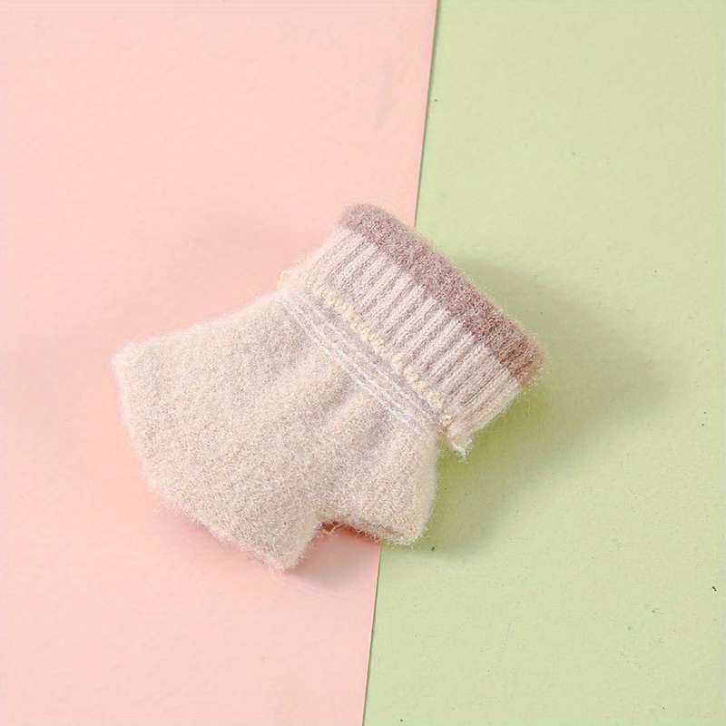 Winter Gloves Color Pink Size 1 To 4Y