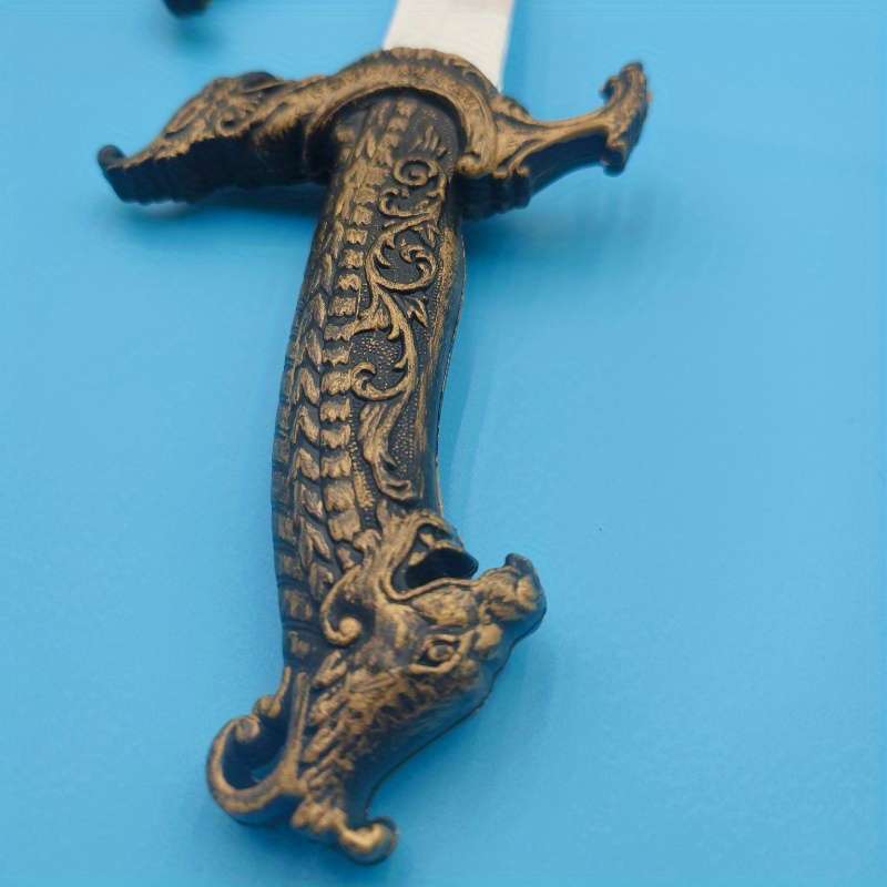 Toy Weapons Items Kirin Dagger  2Pcs