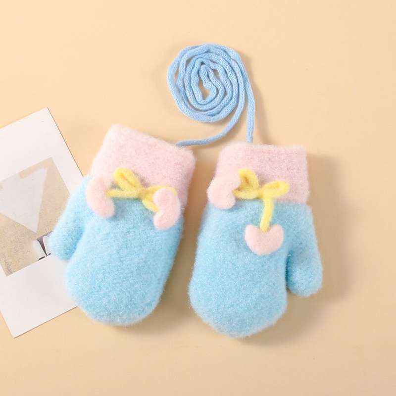 Winter Gloves Color Blue Size 1 To 3Y