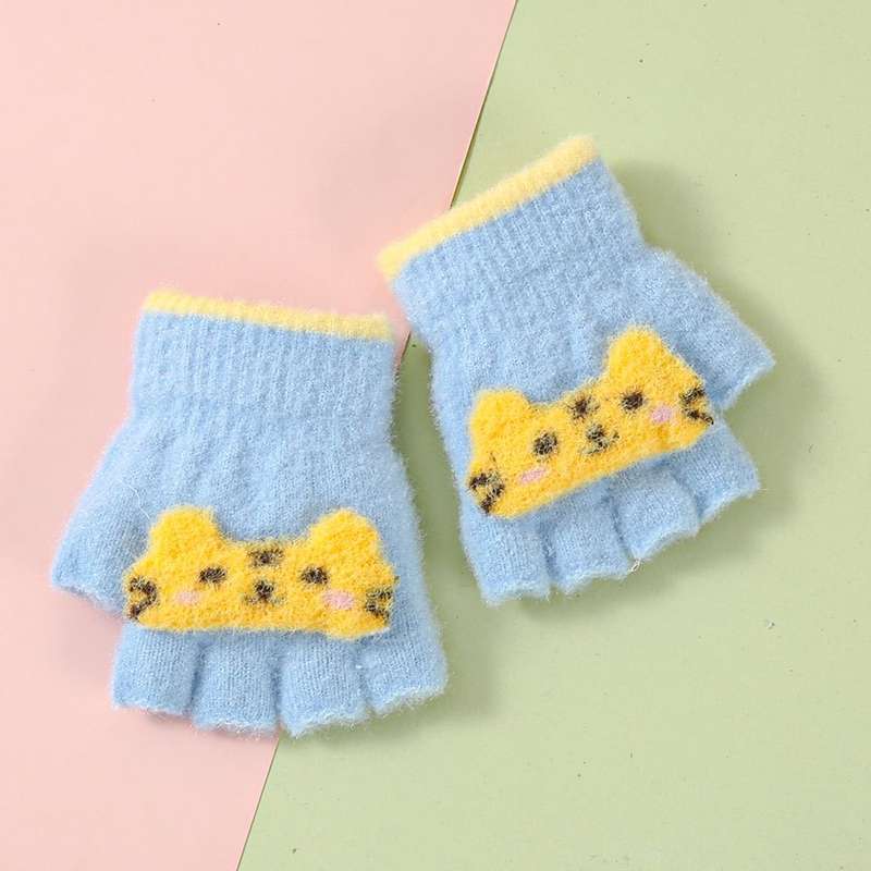 Winter Gloves Color Grey Size 1 To 4Y