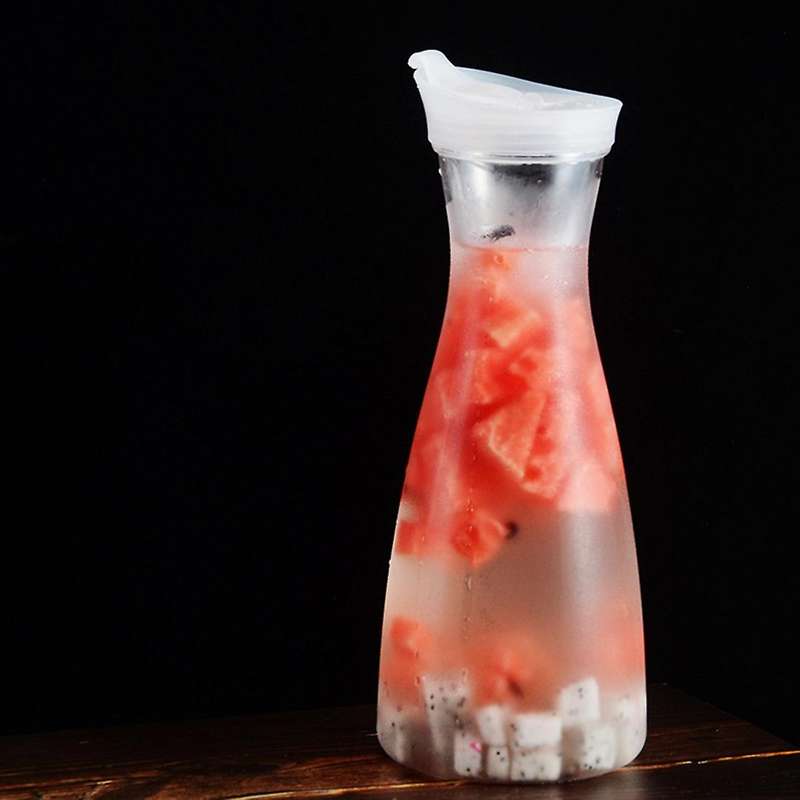 2pcs 1l Plastic Water Carafes with White Flip Tab Lids- Food Grade