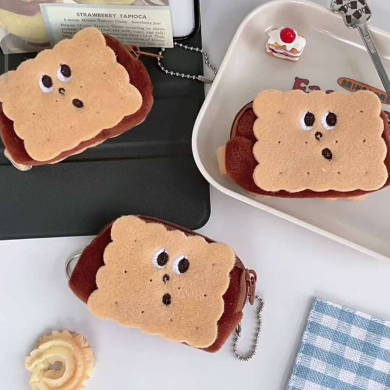 1pc Adorable Cookie-Shaped Faux Fur Pouch Mini Wallet with Keychain Perfect for Storing Coins L