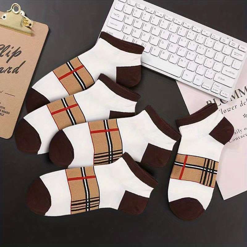 1 Pair Of Light Khaki US 6-10 Socks