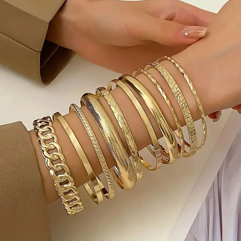 10 Pcs Set Of Delicate Bracelet in Alloy