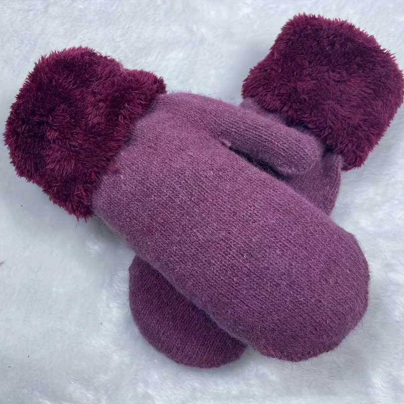 1 Pair Khaki Warm Gloves