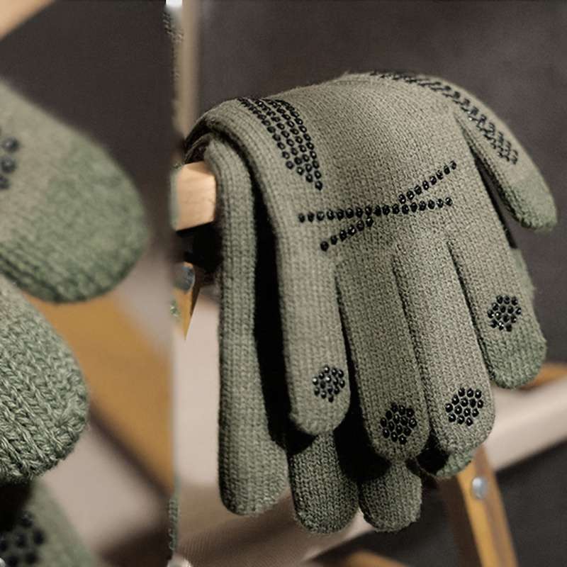 1 Pair Green Warm Gloves