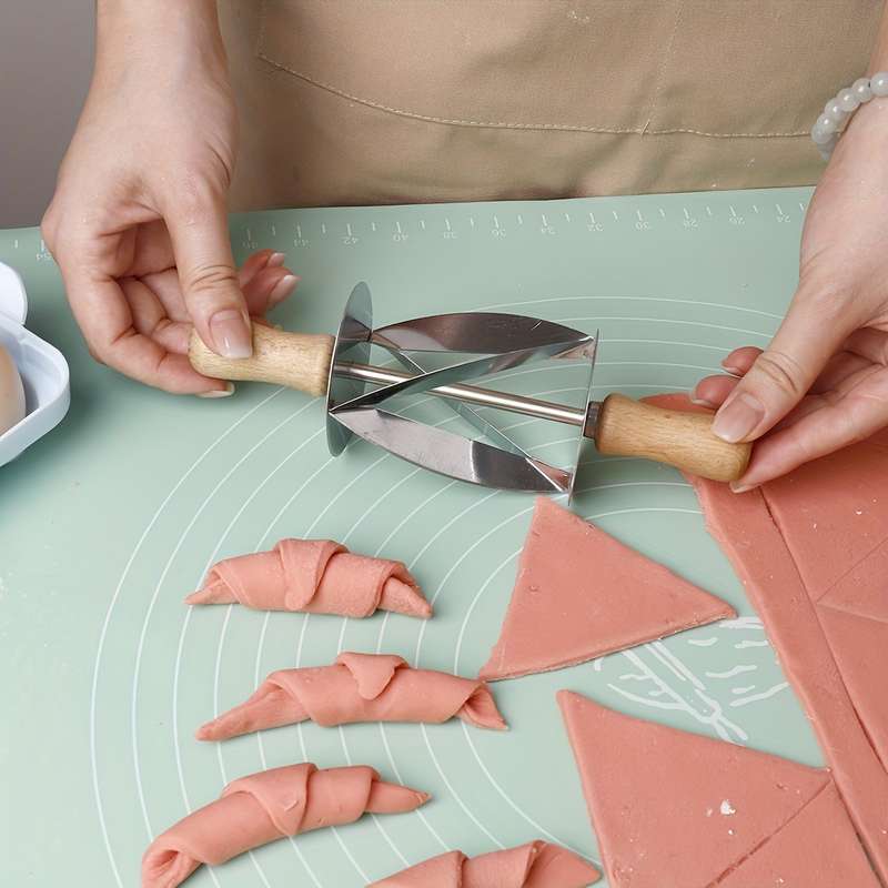 1pc Stainless Steel Croissant Wooden Handle Roller Cutter Bread Dough Pastry Making Tool For Ki