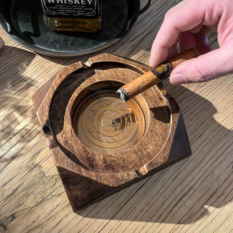 1pc Wooden Cigar Ashtray Vintage Square Ashtray Room Decor Home Decor