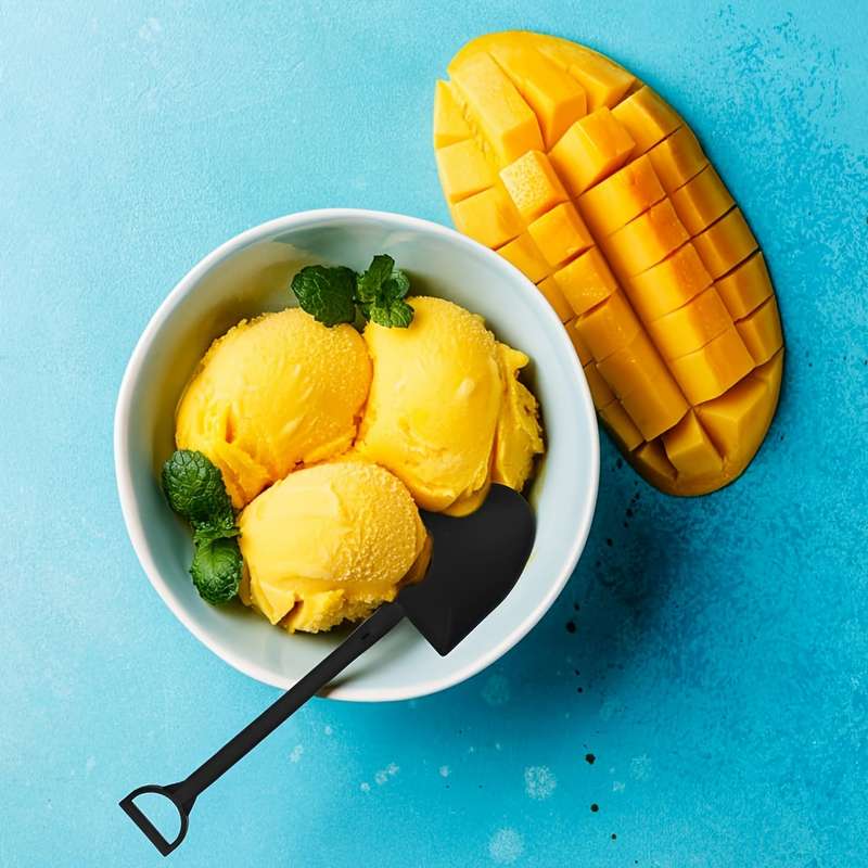50pcs Plastic Disposable Mini Ice Cream Dessert Scoop Pudding Yogurt Scoop Spoon Shovels Suit