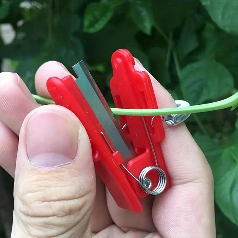 1pc Stainless Steel Multi-Purpose Thumb Knife