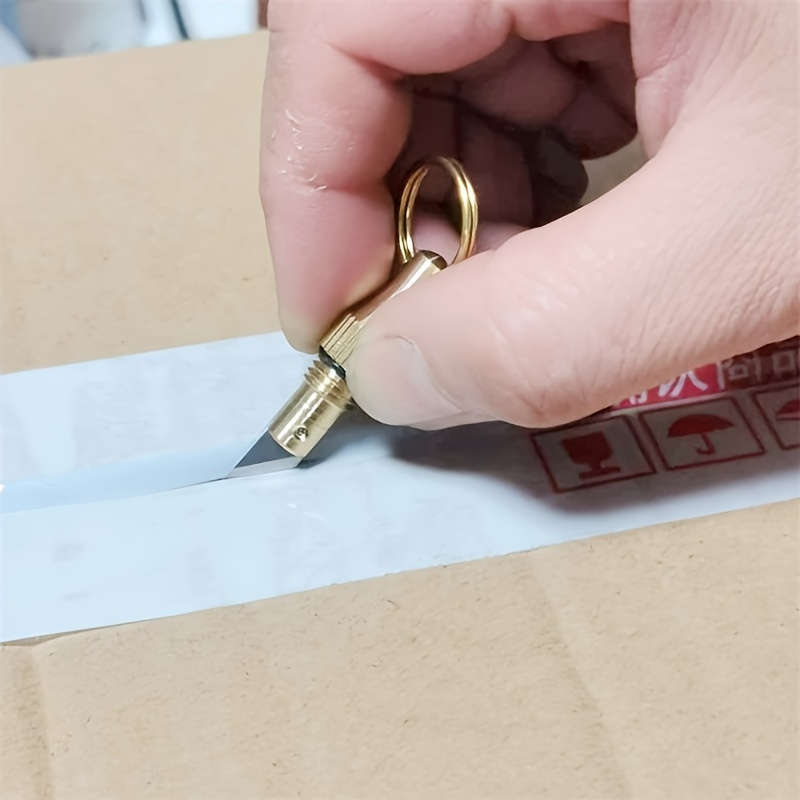 1pc Lightweight Portable Brass Compact Pocket Knife Keychain Drop