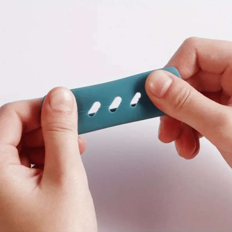 1 Pairs Silicone Pot Handle Sleeves Anti-Scalding Non-Slip Insulation Glove Clips Hand Wash Only