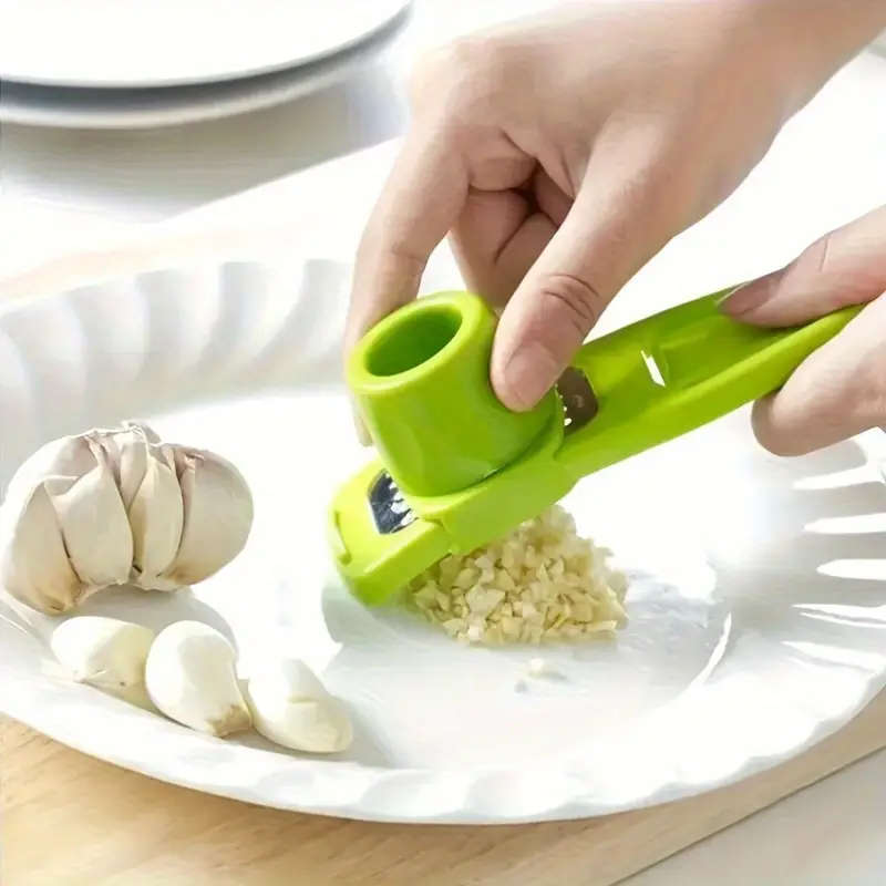 1pc Manual Garlic Press and Grinder Durable Plastic Easy-to-Use Multi-Function Portable Garlic Mince