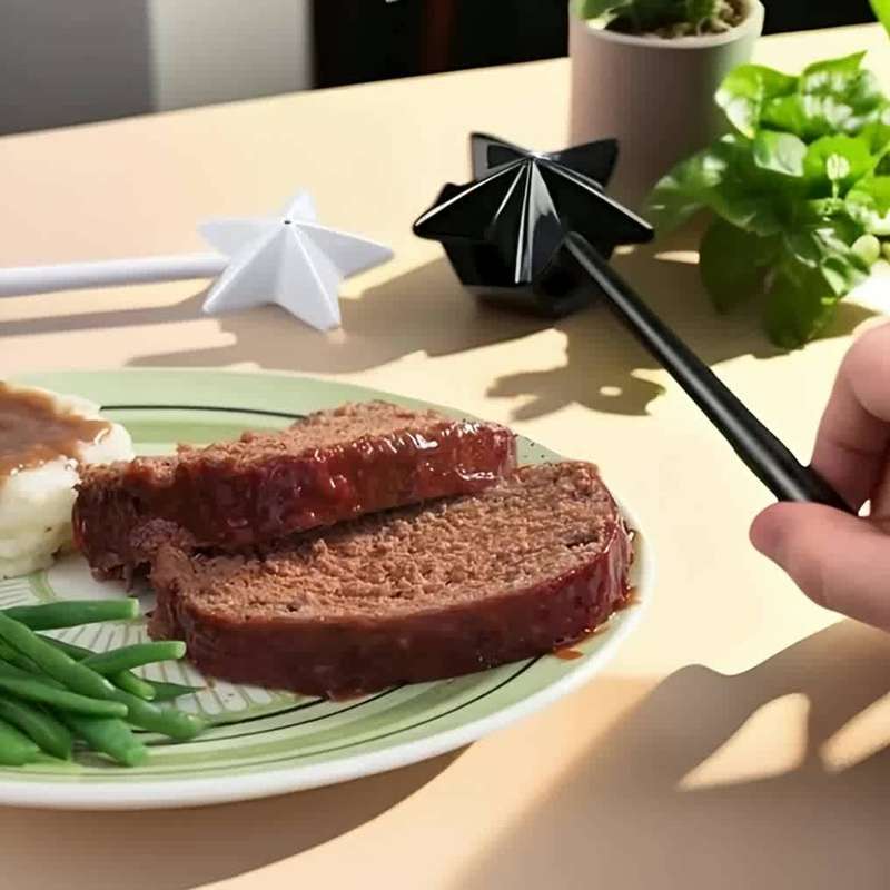 2pcs Magic Wand Salt Pepper Shakers Refillable Spice Dispenser with Holes for Easy Pouring