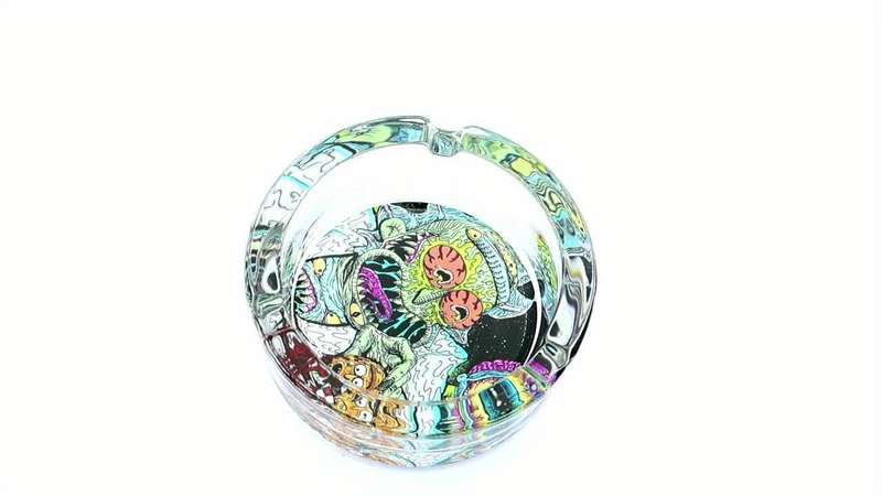 1pc Vibrant Round Glass Ashtray with Colorful Psychedelic Patterns Transparent Smokeless C
