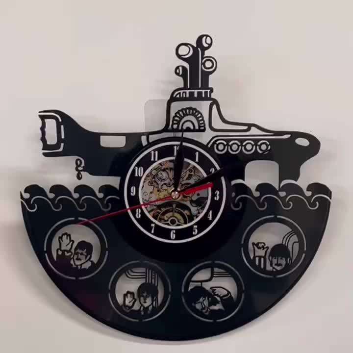 1pc silent vinyl wall clock suitable for multiple scenes in the kitchen living room bedroom
