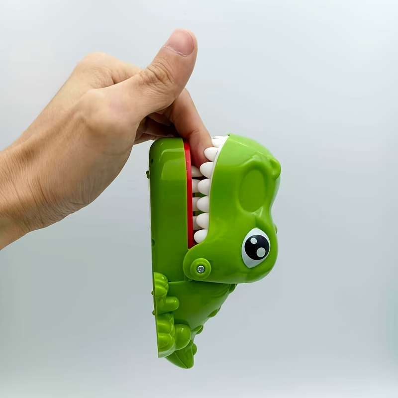 1Pc Green Hilarious Dinosaur Finger Biting Toy