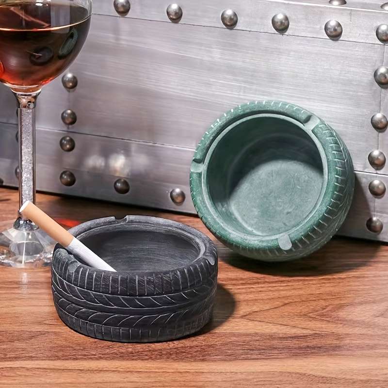 1pc American Retro Style Tire Ornament Jar a Creative Home Bar Decoration with a Nordic High-End F