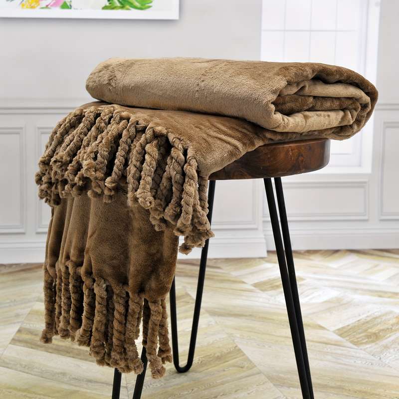1ps Blanket Size 119.89 Cm X 119.89 Cm