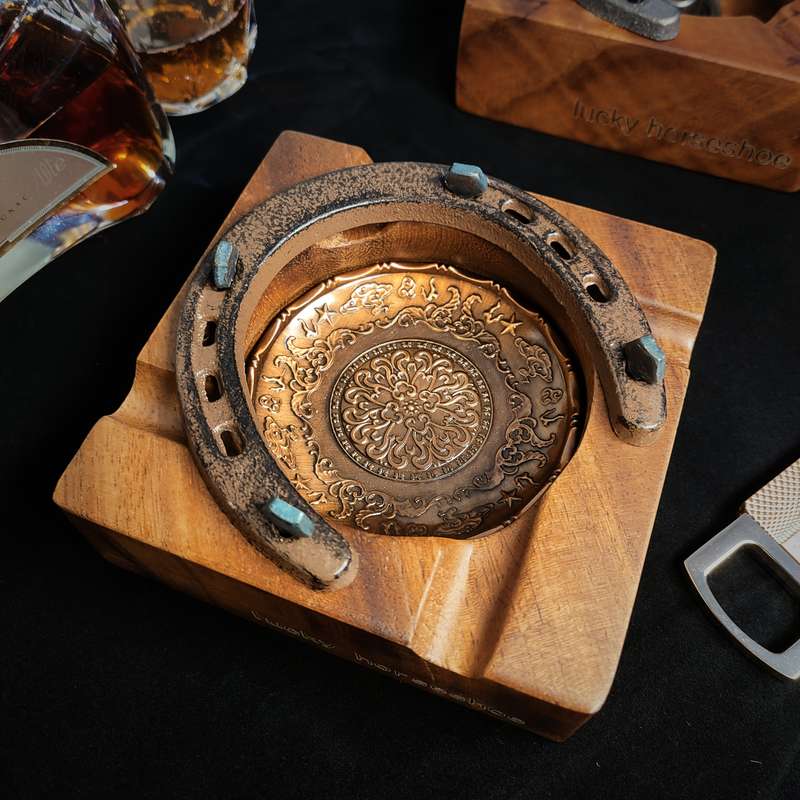 1pc Lucky Horseshoe Wooden Cigar Ashtray with Intricate Carved Floral Design Rustic Cowboy De