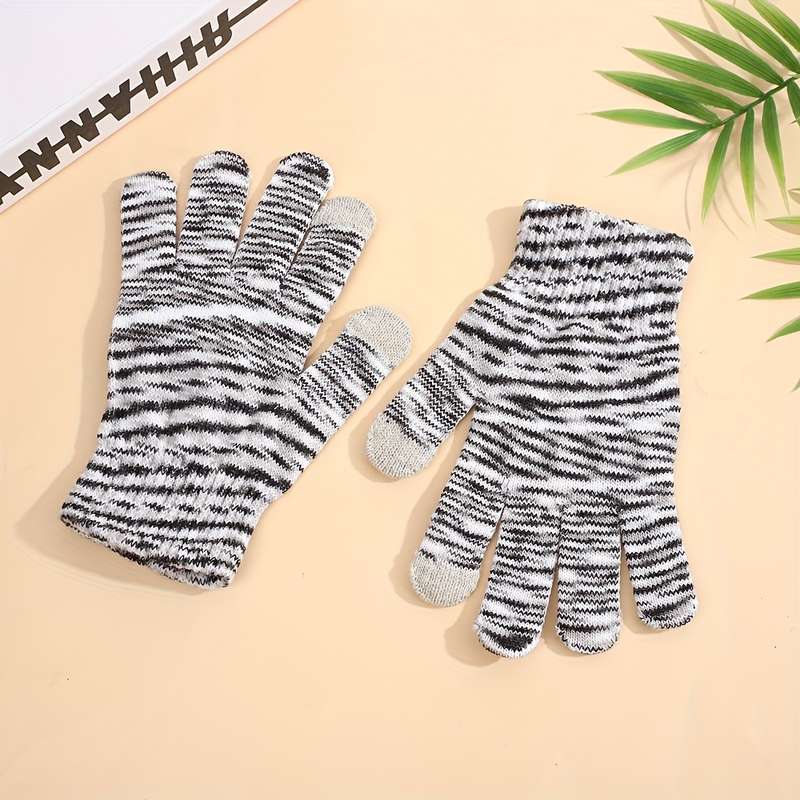 1 Pair Light Grey Warm Gloves