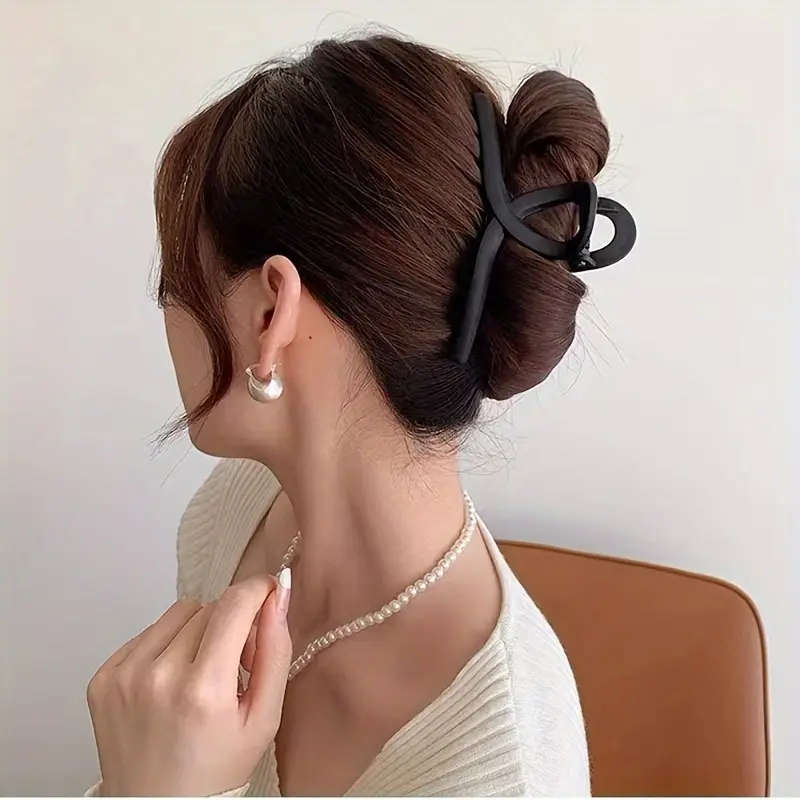 Solid Color Large Hair Claw Clip - Black