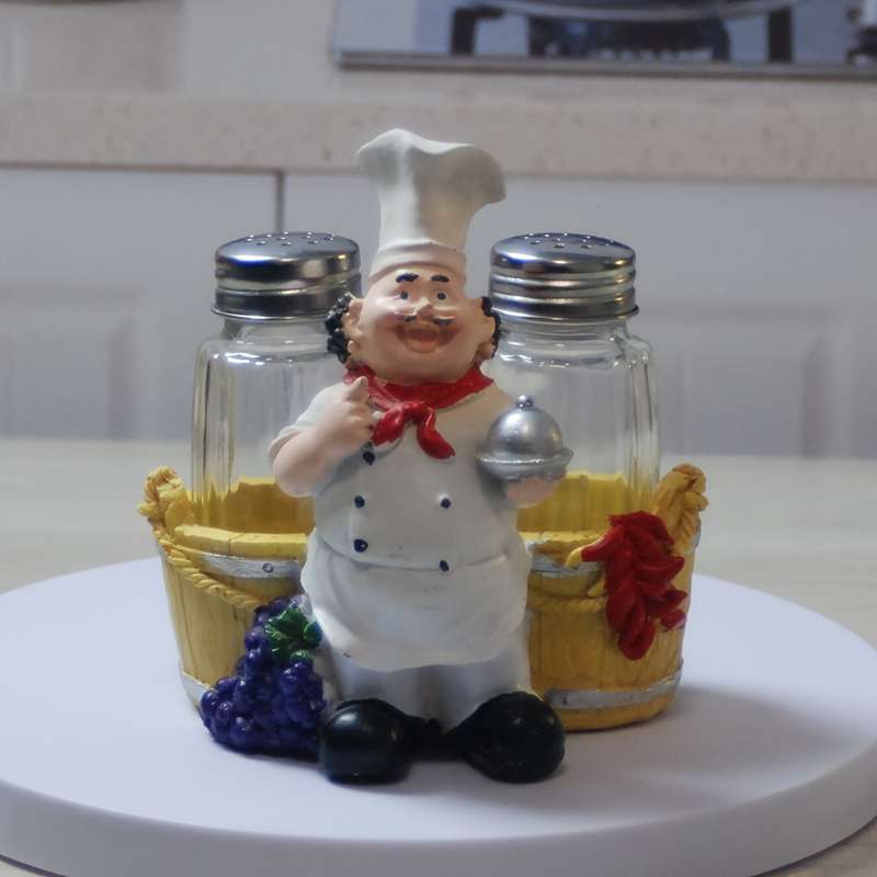 1pc chef wooden barrel glass salt and pepper shaker ornament