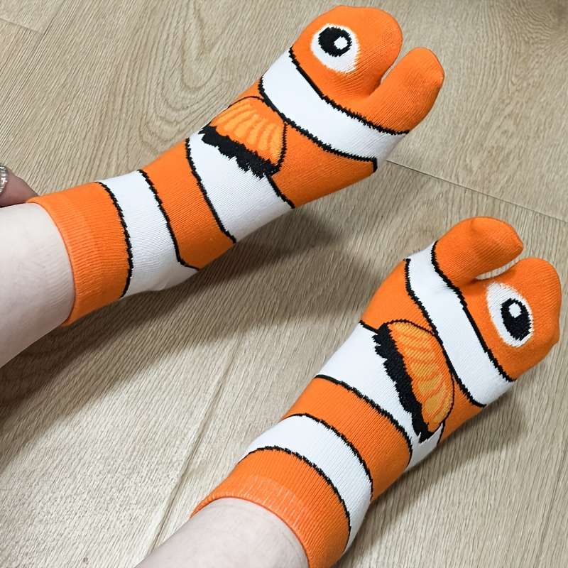 1 Pair Orange One Size Socks